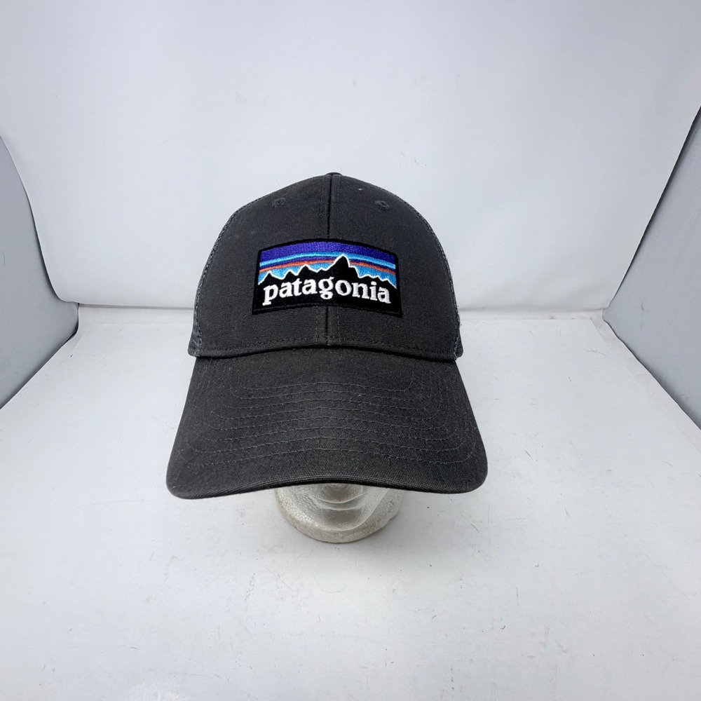 Patagonia‎ Trucker Hat Unisex OSFA Grey P-6 Logo LoPro Snapback Mesh Cap